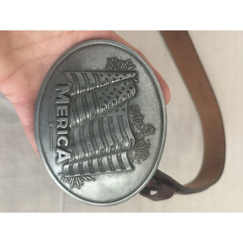 Belt Buckle Beer Bottle Holder USA Merica American Flag Beverage Holder Men's 34
